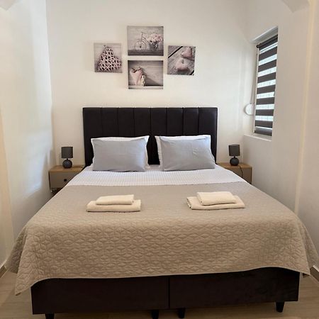 Apartment Ninas Dobrota Kültér fotó
