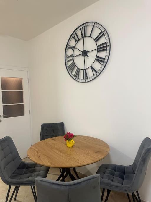 Apartment Ninas Dobrota Kültér fotó
